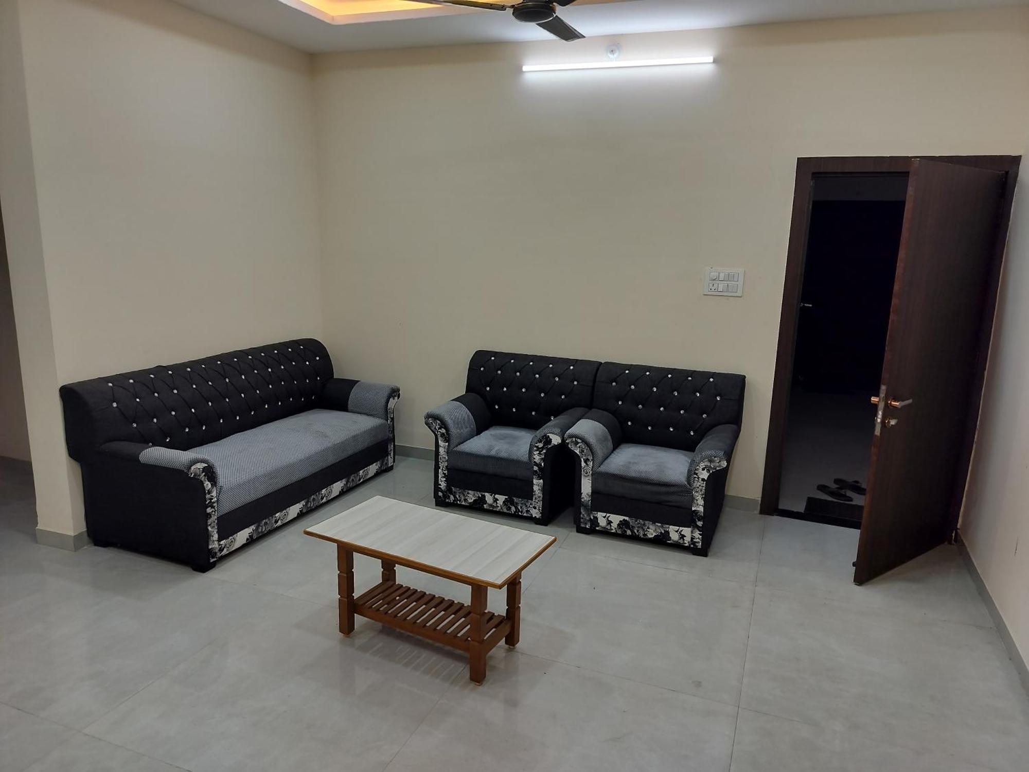 Shiv Shakti Homestay Ujjain Exterior foto